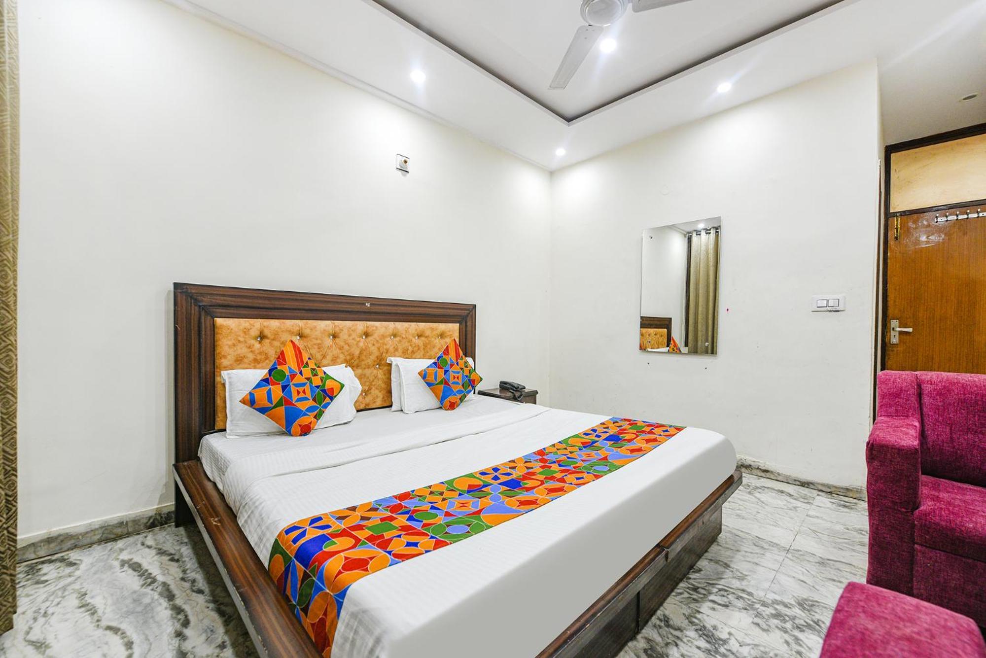 Fabhotel Royal Inn Chandīgarh Exterior foto