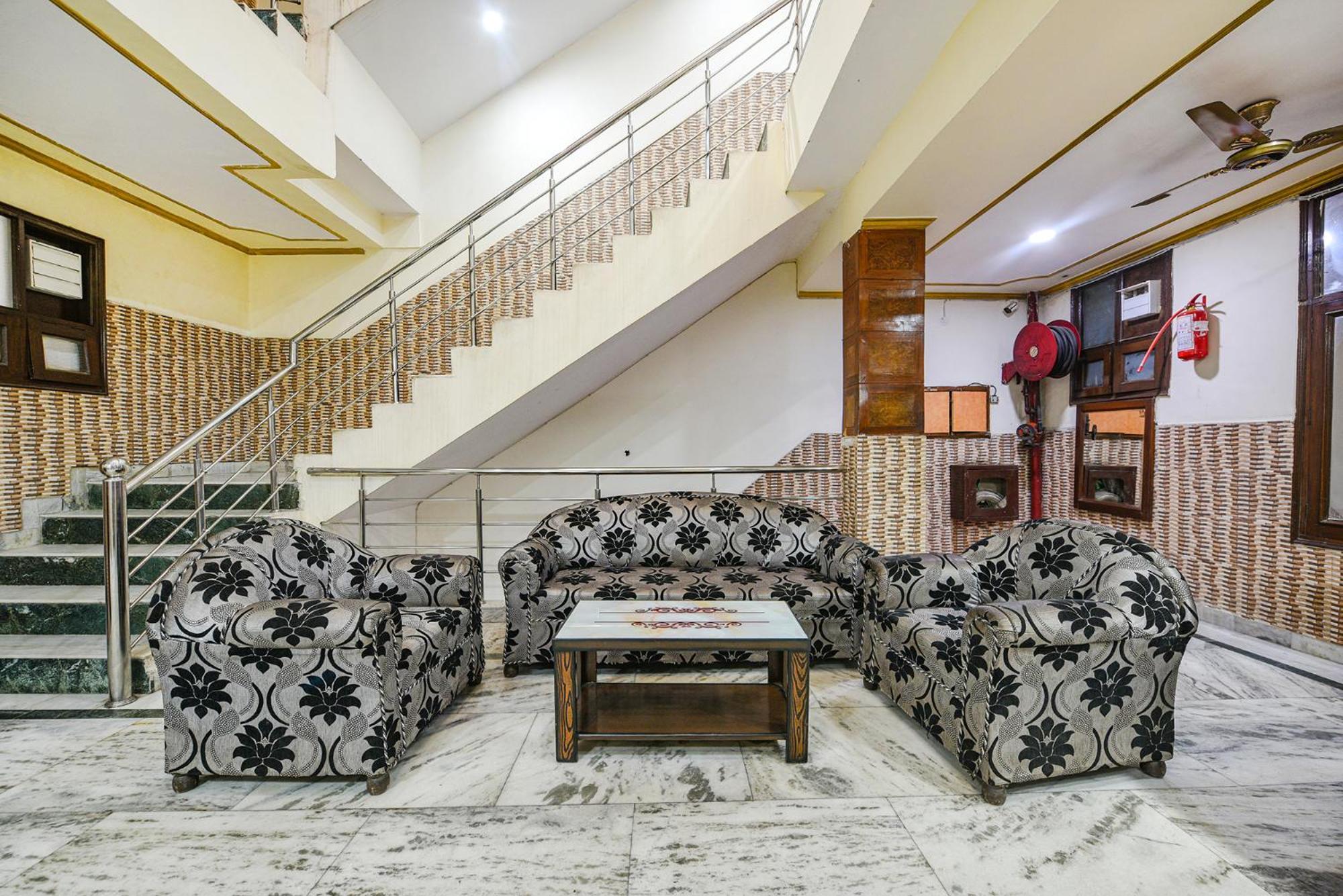 Fabhotel Royal Inn Chandīgarh Exterior foto